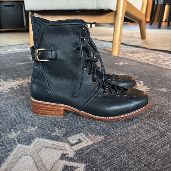 Like NEW High quality leather ELF Women's Black Leather Lace-Up Boots - Picture 4 of 12